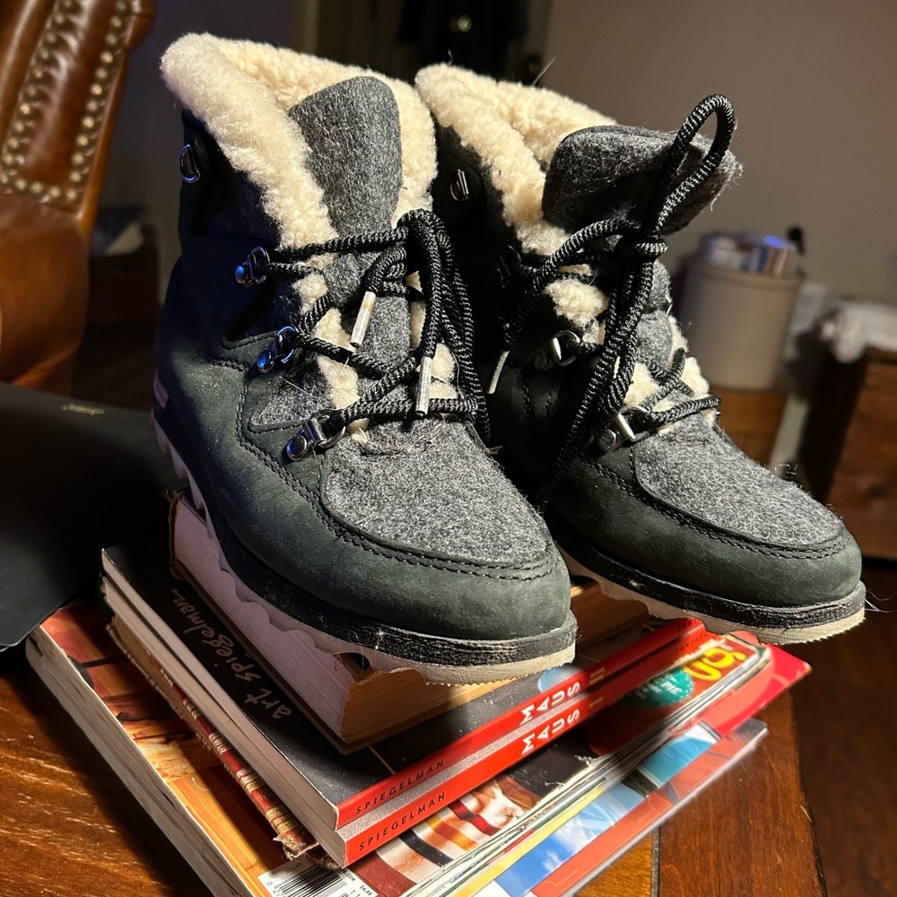Sorel Sneakchic Alpine Ankle boot